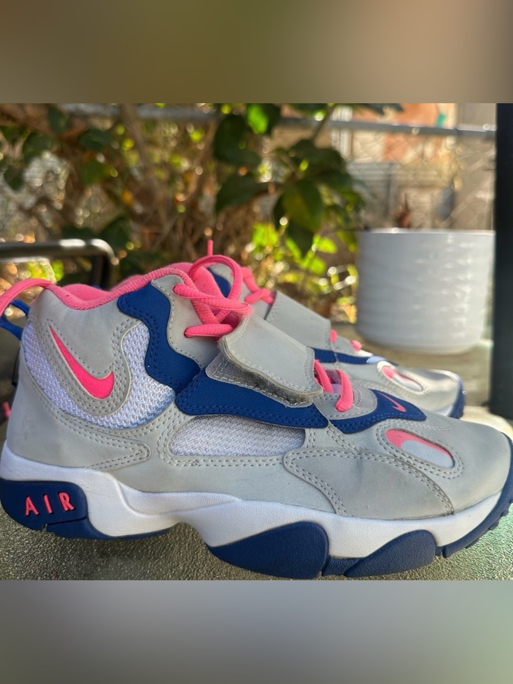 Nike Air Diamond Turf Football Turf Shoes Grey Hyper Pink Royal Blue 5.5Y - Picture 3 of 8